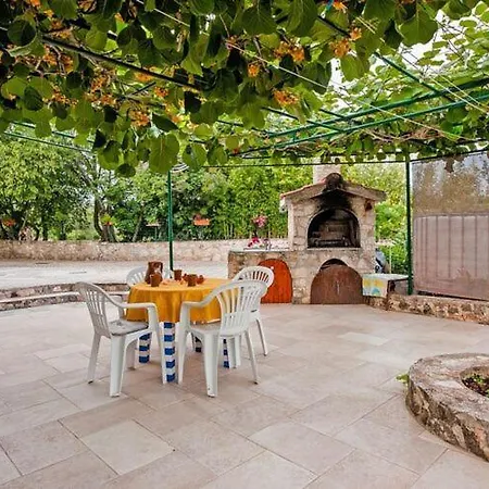 Apartment In Rovinj With A Balcony